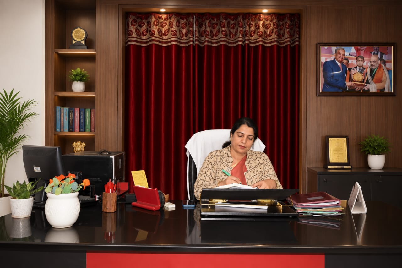 Dr. Neelam Turan